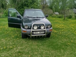 Nissan Terrano 2.7 92kW