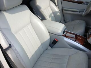 Mercedes-Benz R 320 3.0 165kW
