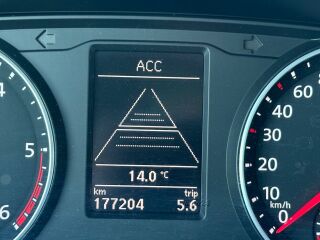 Volkswagen Caravelle L2H1 Comfortline INVA Dsg 2.0 Tdi 110kW