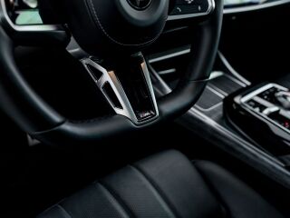 BMW 740 d xDrive M-Sportpakett 3.0 R6 210кВ