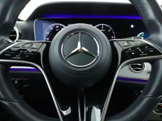 Mercedes-Benz E 200 T Modell facelift Night paket 118kW