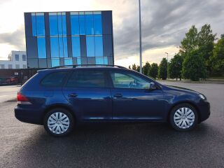 Volkswagen Golf 1.6 66kW