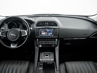 Jaguar F-Pace AWD 2.0 132kW