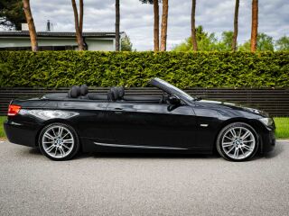 BMW 325 3.0 160kW