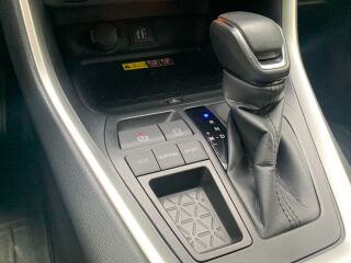 Toyota RAV4 Luxury Plus Technology Pakett MultiDrive S 2.0 Dynamic Force 129кВ