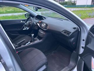 Peugeot 308 1.6 73kW
