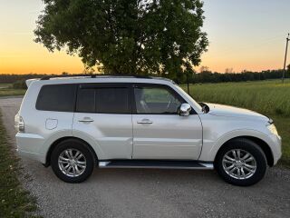 Mitsubishi Pajero 3.2 147kW