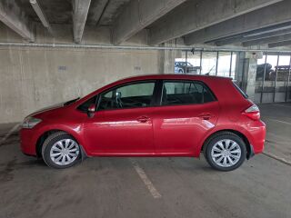 Toyota Auris 1.3 73kW