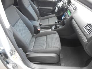 Volkswagen Golf Comfortline 1.6 77kW