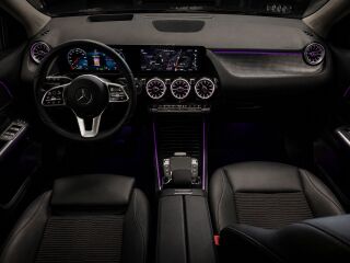 Mercedes-Benz EQA 300 4 MATIC Night package 168kW