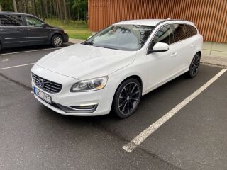 Volvo V60 AWD Facelift 2.4 R5 133kW