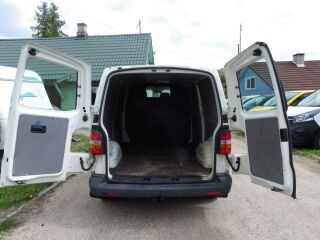 Volkswagen Transporter LONG 2.5 TDI 96kW