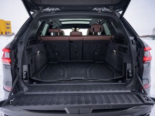 BMW X5 M50 4.4 V8 390kW