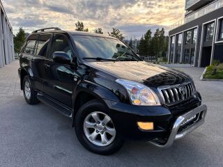 Toyota Land Cruiser Black 3.0 127kW