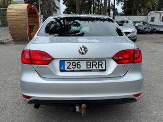 Volkswagen Jetta 1.6 77kW