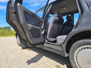 Volvo 440 GL 1.7 64kW