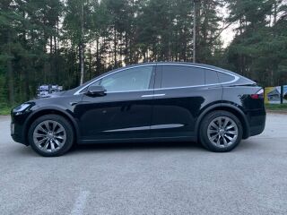 Tesla Model X 75D AWD Dual Motor 245kW