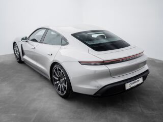 Porsche Taycan 4S