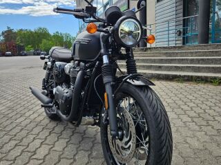 Triumph Bonneville T120 Black 59kW