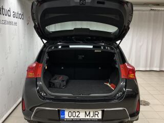Toyota Auris 1.6 97kW