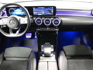 Mercedes-Benz CLA 200 AMG 1.3 120kW