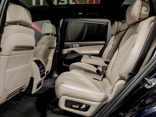 BMW X7 x-Drive40i Shadowline M-Sportpakett 3.0 280kW