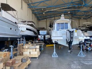 Beneteau Antares 8 3.0 V6 Evinrude 250 HQ  G2 185кВ