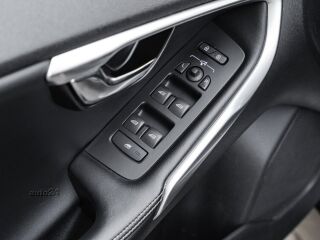 Volvo V40 R-Design 2.0 110kW