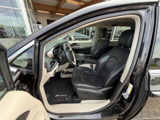 Chrysler Pacifica Limited MY2018 3.6 V6 Pentastar 214kW