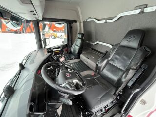 Scania G 370 6x2/4 272кВ