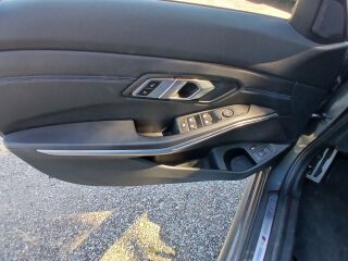 BMW 330 M-Pakett 2.0 R4 215kW