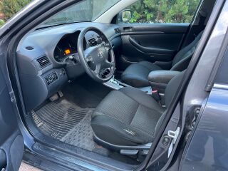 Toyota Avensis 2.0 108kW