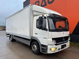 Mercedes-Benz Atego 1223 4x2 170kW