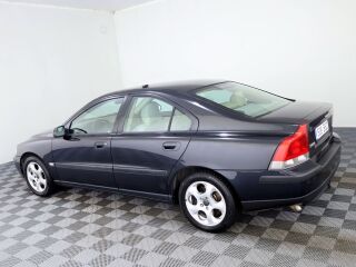 Volvo S60 Summum 2.4 D5 120kW