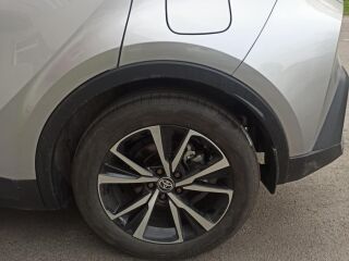 Toyota C-HR E-CVT STYLE PLUS 1.8 72kW