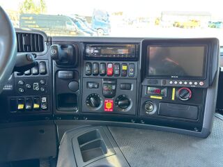 Scania P400 6x2*4 294kW