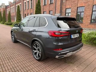 BMW X5 3.0 195kW