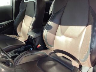 Toyota Corolla Luxury Plus 72kW