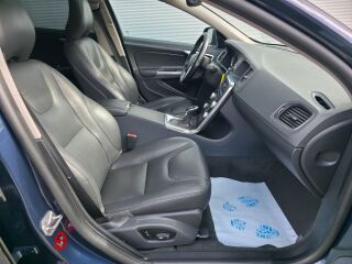 Volvo V60 Summum FuIl Options 2.0 D4 133kW
