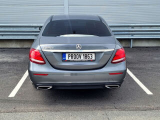 Mercedes-Benz E 220 AVANTGARDE / SPORT STYLE / 2.0 143kW