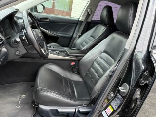 Lexus IS 300 2.0 180кВ