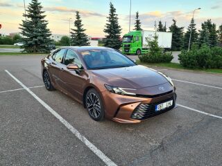 Toyota Camry Executive 2.5 137kW