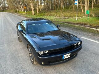 Dodge Challenger 5.7 280кВ