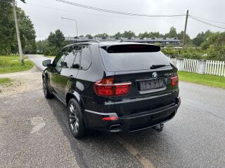 BMW X5 M50 3.0 280kW