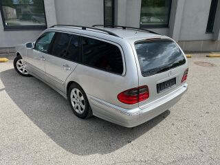 Mercedes-Benz E 220 Avangarge 2.2 R4 CDI 105kW