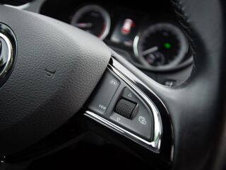 Skoda Octavia Luxury 2.0 140кВ