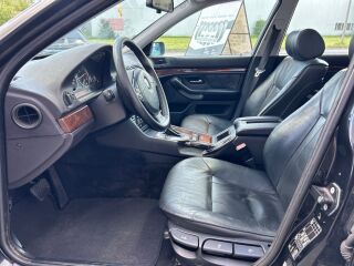 BMW 525 2.5 141kW