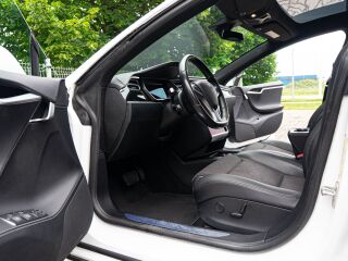 Tesla Model S 75D 158kW