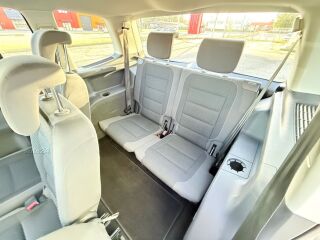 Volkswagen Touran Comfortline Facelift 1.6 R4 TDI 77kW