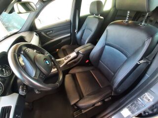 BMW 325 M-Pakett xDrive 2.5 160kW